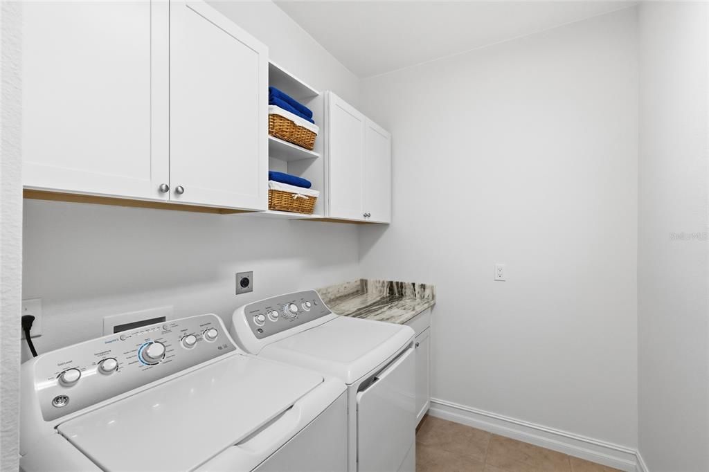 For Sale: $649,000 (3 beds, 3 baths, 2192 Square Feet)