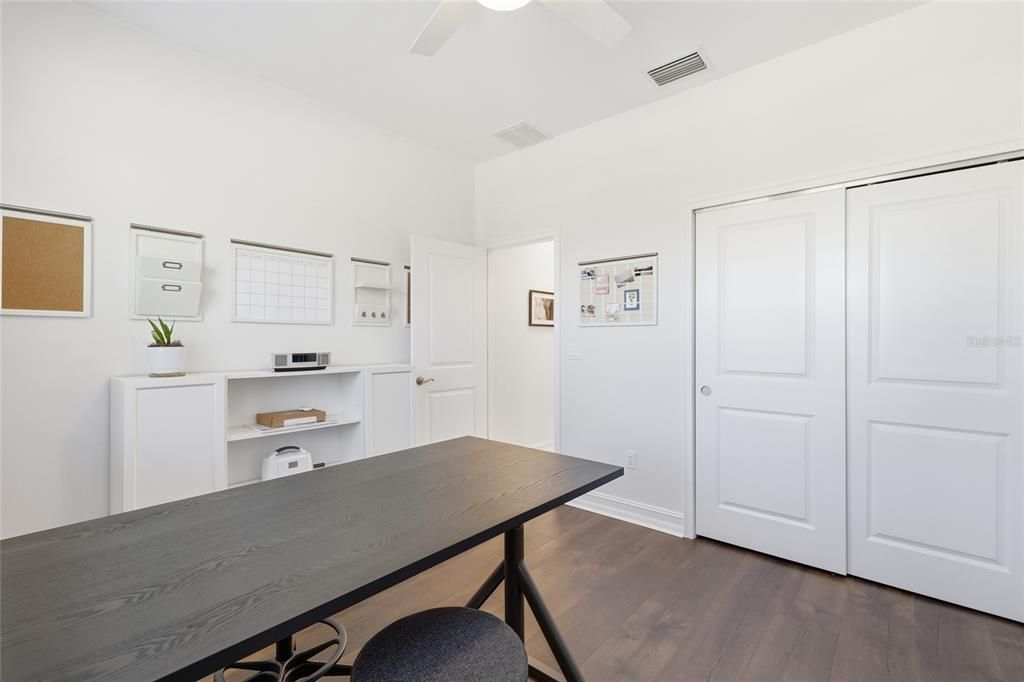 For Sale: $649,000 (3 beds, 3 baths, 2192 Square Feet)