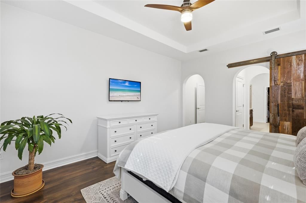 For Sale: $649,000 (3 beds, 3 baths, 2192 Square Feet)