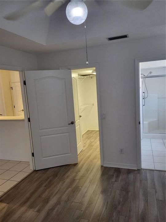 出租: $2,000 (2 贝兹, 2 浴室, 1148 平方英尺)