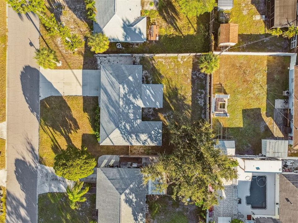 For Sale: $375,000 (3 beds, 2 baths, 1052 Square Feet)