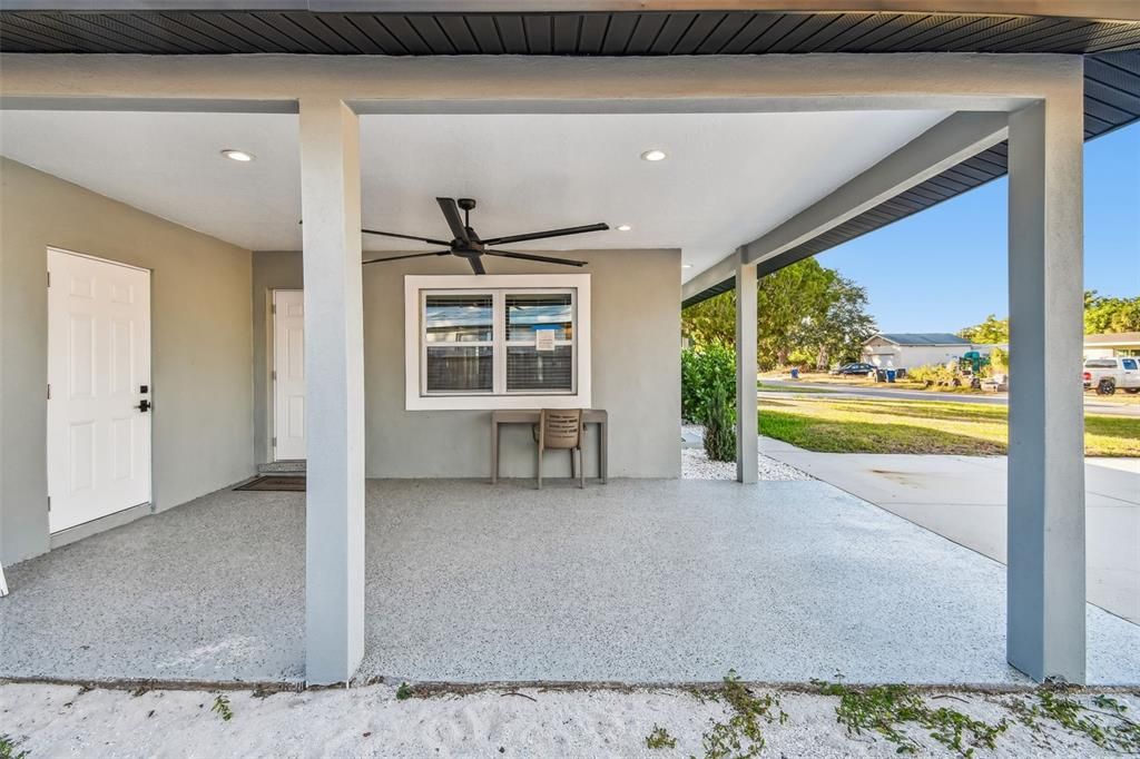 For Sale: $375,000 (3 beds, 2 baths, 1052 Square Feet)