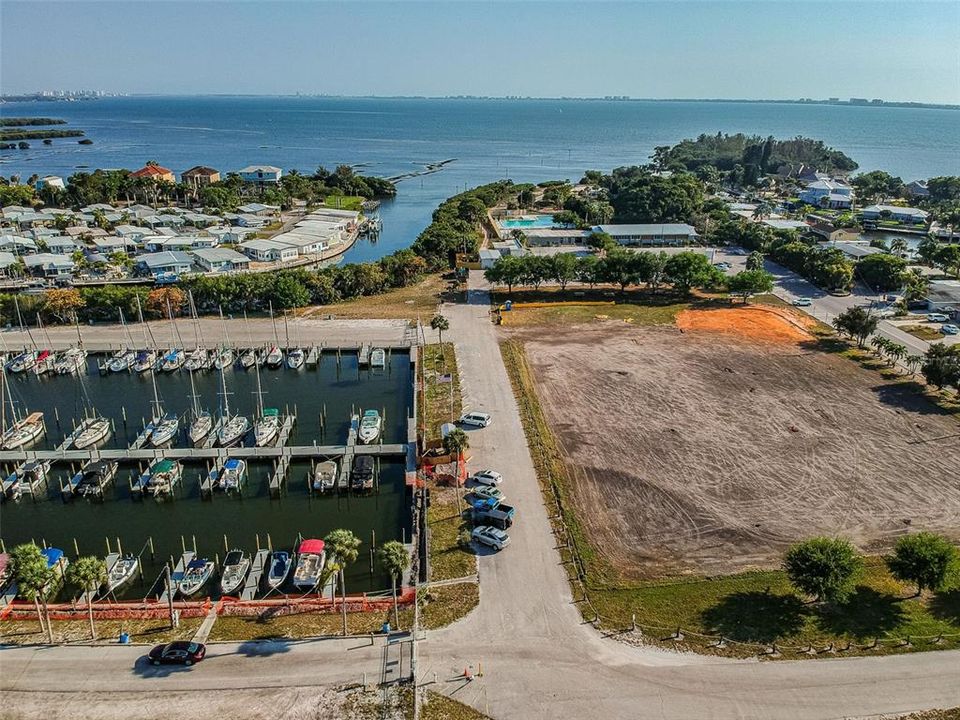 For Sale: $375,000 (3 beds, 2 baths, 1052 Square Feet)