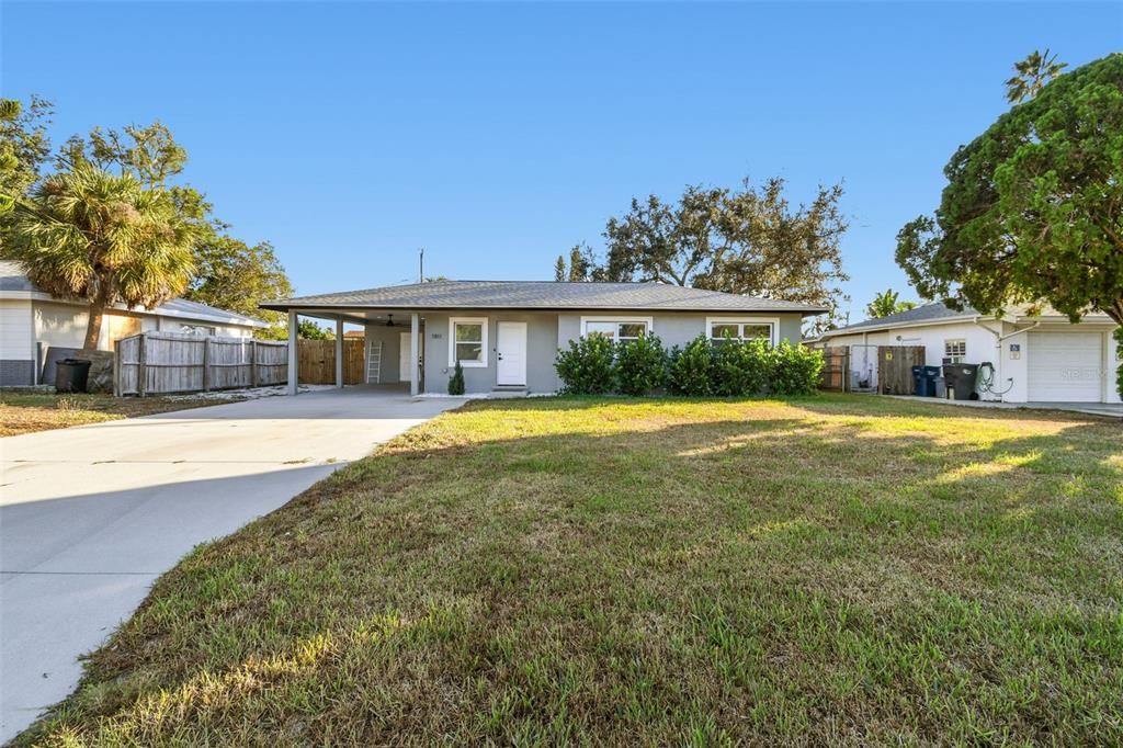 For Sale: $375,000 (3 beds, 2 baths, 1052 Square Feet)