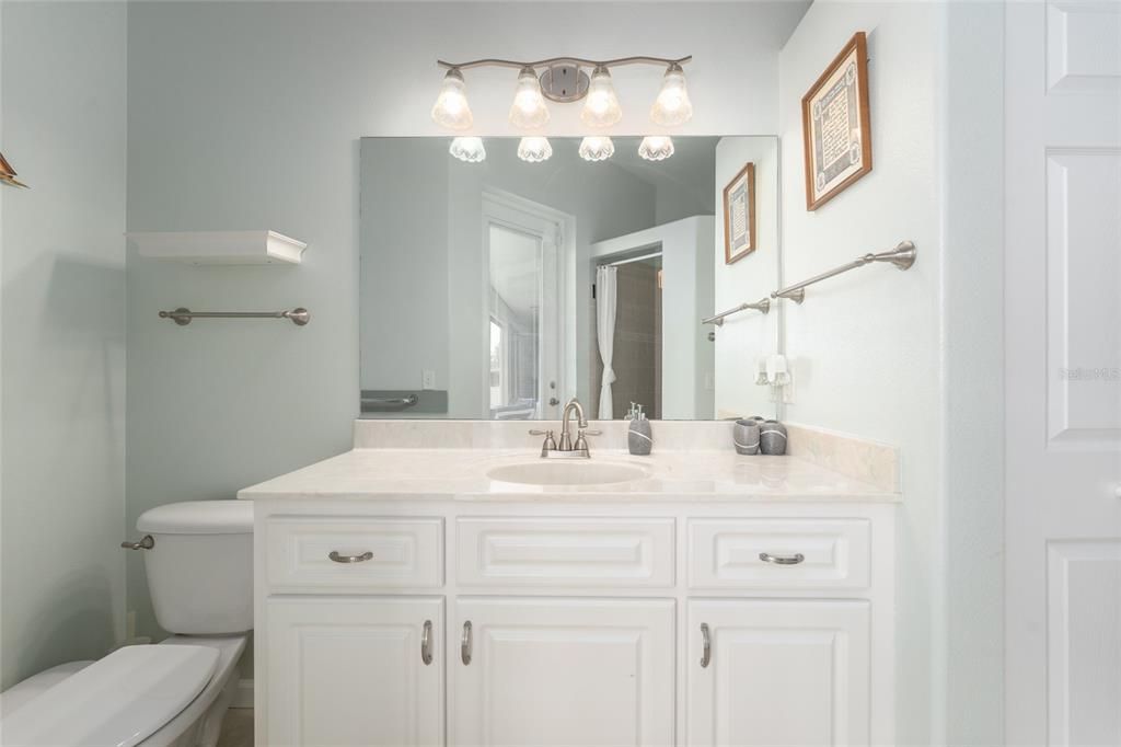 En Venta: $460,000 (3 camas, 2 baños, 2386 Pies cuadrados)