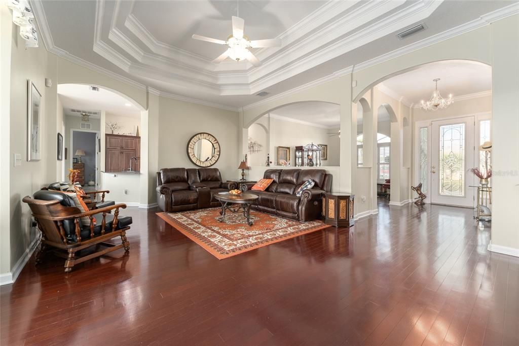 En Venta: $460,000 (3 camas, 2 baños, 2386 Pies cuadrados)