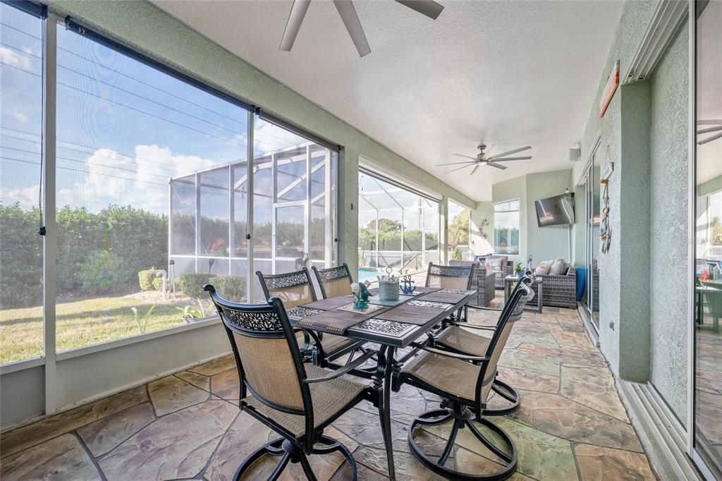 En Venta: $460,000 (3 camas, 2 baños, 2386 Pies cuadrados)