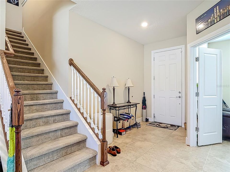 На продажу: $429,900 (4 спален, 2 ванн, 2395 Квадратных фут)