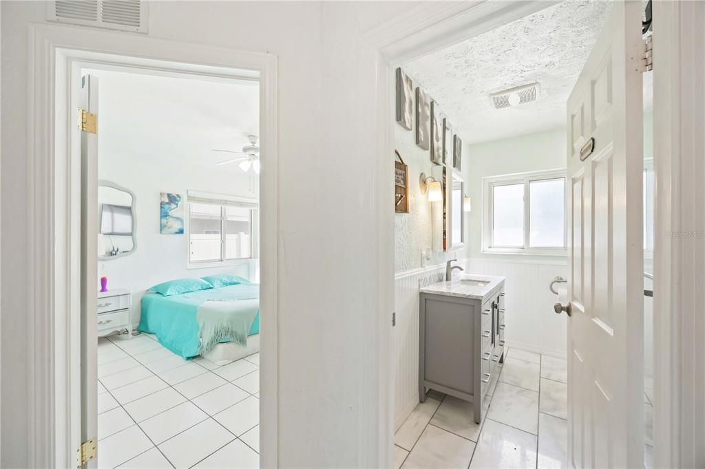 For Sale: $442,000 (3 beds, 1 baths, 1367 Square Feet)