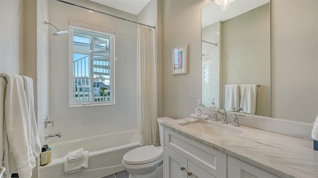 待售: $6,500,000 (5 贝兹, 5 浴室, 5016 平方英尺)