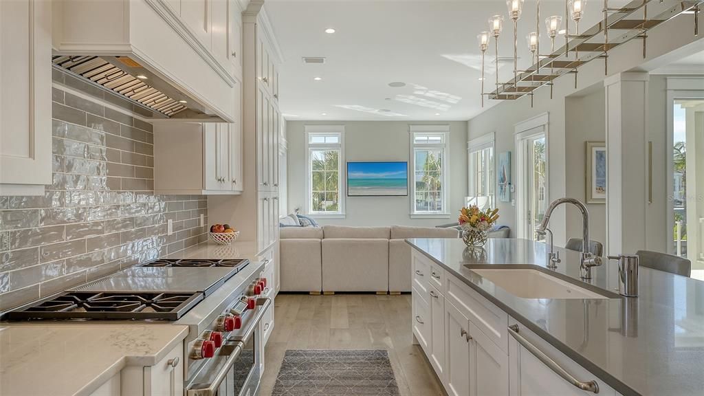 待售: $6,500,000 (5 贝兹, 5 浴室, 5016 平方英尺)