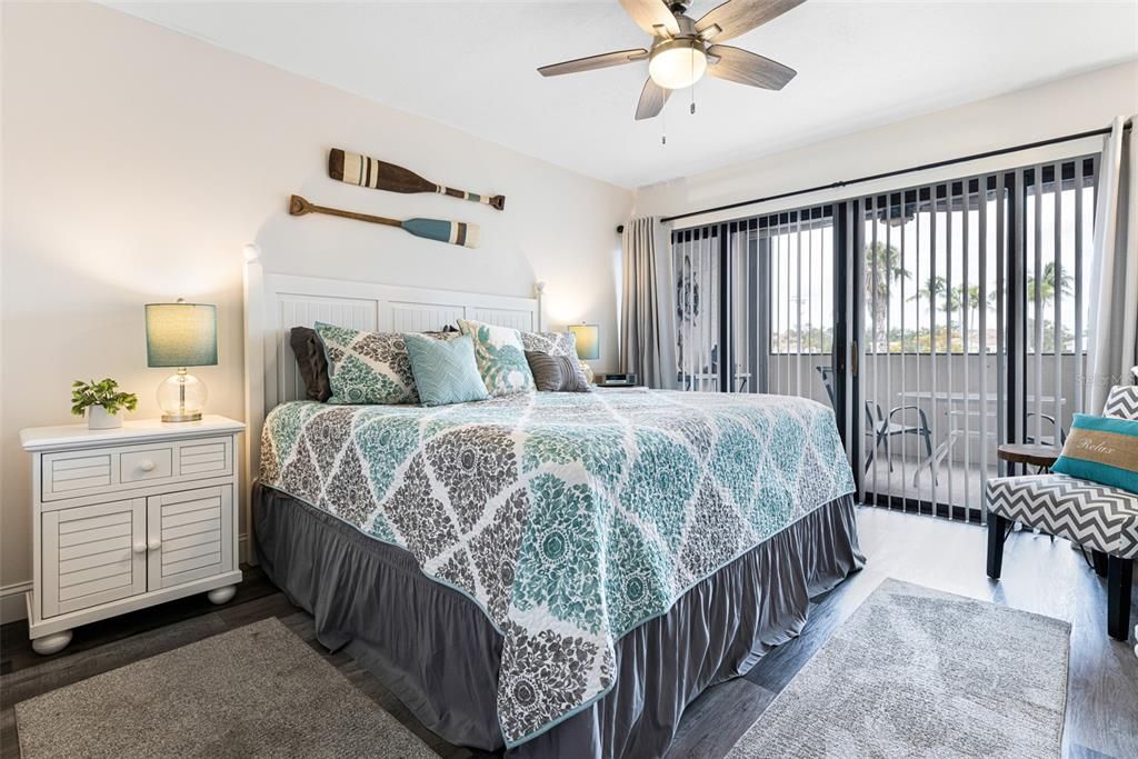 待售: $163,000 (1 贝兹, 1 浴室, 593 平方英尺)