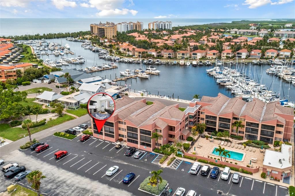 待售: $163,000 (1 贝兹, 1 浴室, 593 平方英尺)