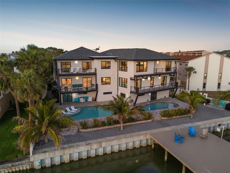 En Venta: $1,500,000 (10 camas, 10 baños, 6424 Pies cuadrados)