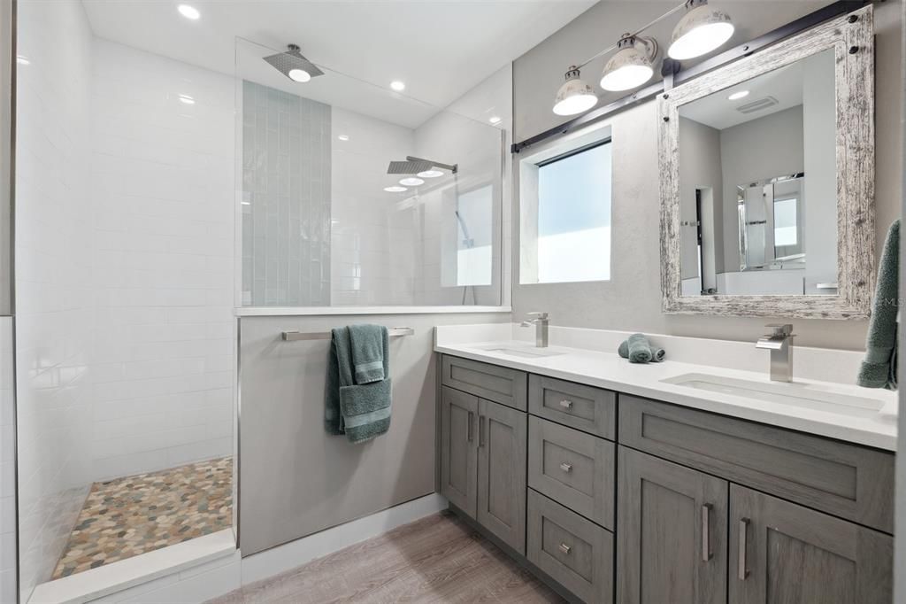 En Venta: $1,500,000 (10 camas, 10 baños, 6424 Pies cuadrados)