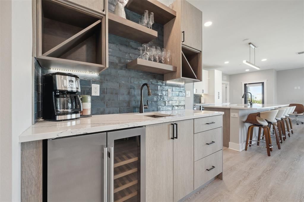 En Venta: $1,500,000 (10 camas, 10 baños, 6424 Pies cuadrados)