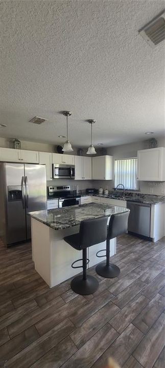 En Venta: $270,000 (3 camas, 2 baños, 1195 Pies cuadrados)