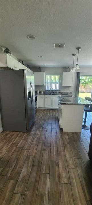 En Venta: $270,000 (3 camas, 2 baños, 1195 Pies cuadrados)