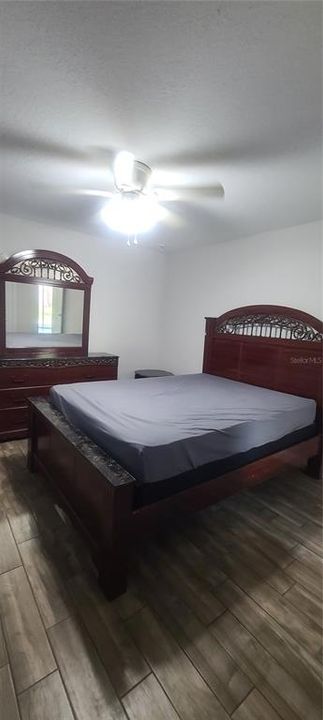 En Venta: $270,000 (3 camas, 2 baños, 1195 Pies cuadrados)
