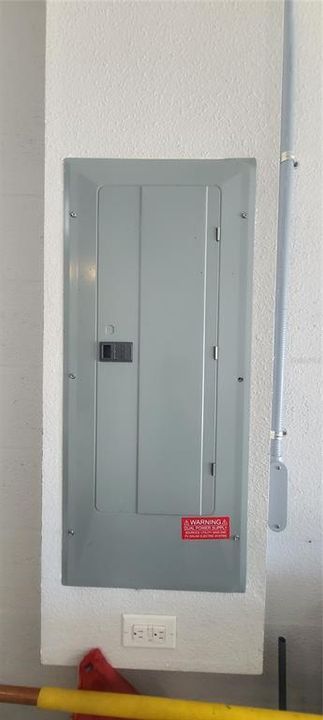 En Venta: $270,000 (3 camas, 2 baños, 1195 Pies cuadrados)