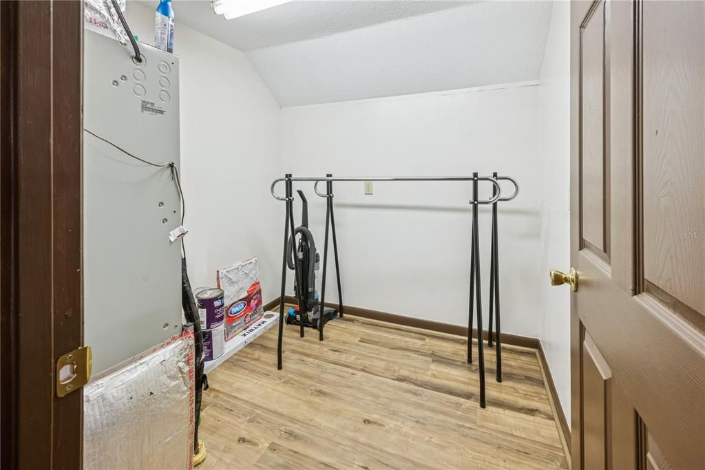 待售: $1,700,000 (3 贝兹, 2 浴室, 1512 平方英尺)