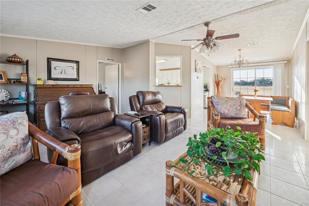 待售: $1,700,000 (3 贝兹, 2 浴室, 1512 平方英尺)