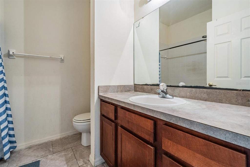 En Venta: $294,900 (3 camas, 2 baños, 1811 Pies cuadrados)