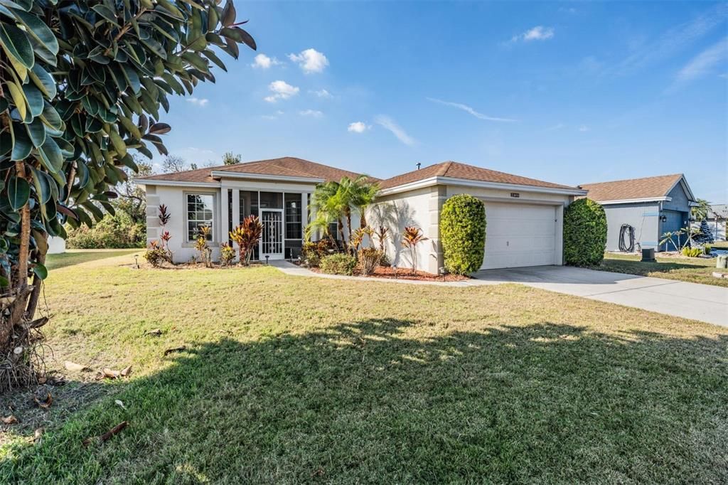 En Venta: $294,900 (3 camas, 2 baños, 1811 Pies cuadrados)