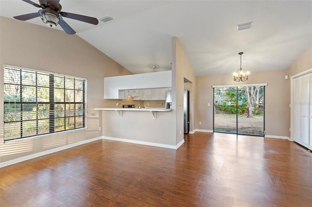 Active With Contract: $319,900 (4 beds, 2 baths, 1887 Square Feet)
