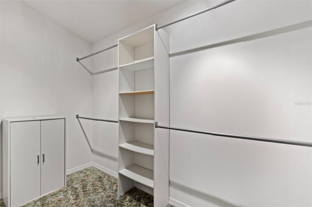 Active With Contract: $319,900 (4 beds, 2 baths, 1887 Square Feet)