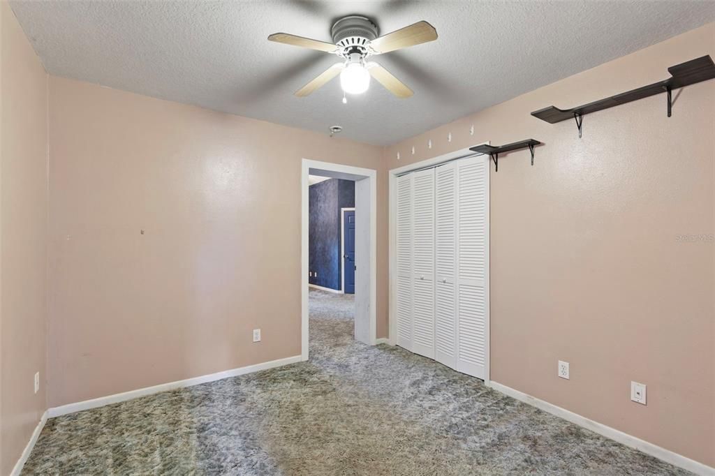 Active With Contract: $319,900 (4 beds, 2 baths, 1887 Square Feet)