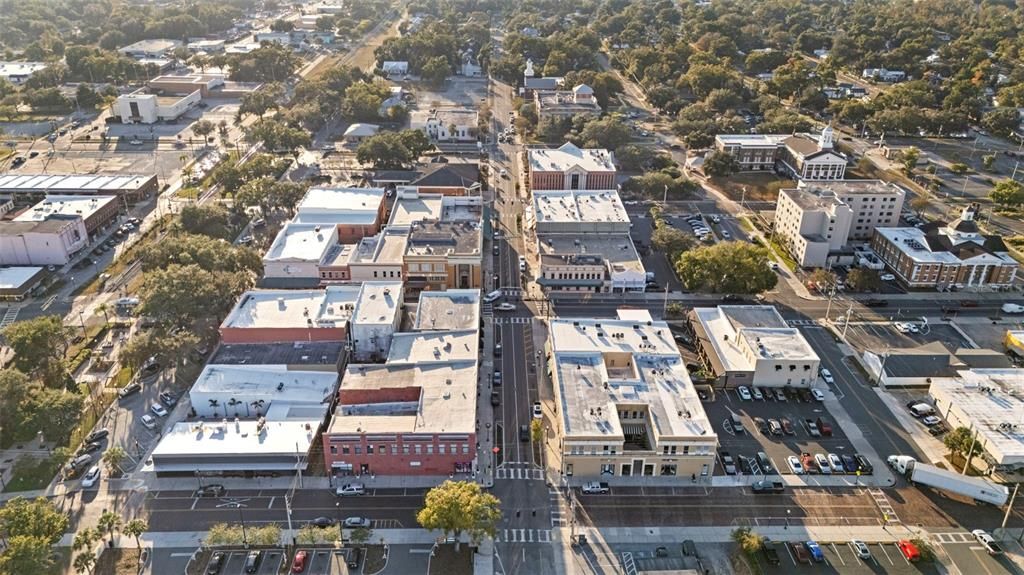 Active With Contract: $319,900 (4 beds, 2 baths, 1887 Square Feet)