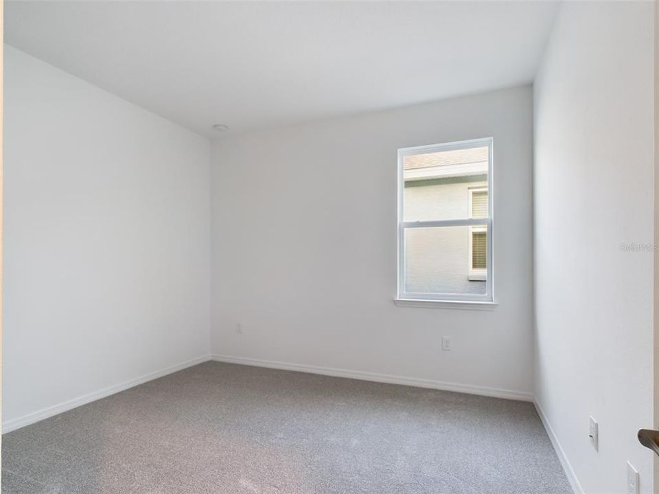 For Rent: $2,300 (3 beds, 2 baths, 1856 Square Feet)