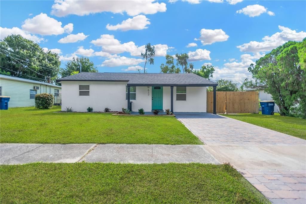 出租: $2,300 (3 贝兹, 2 浴室, 912 平方英尺)