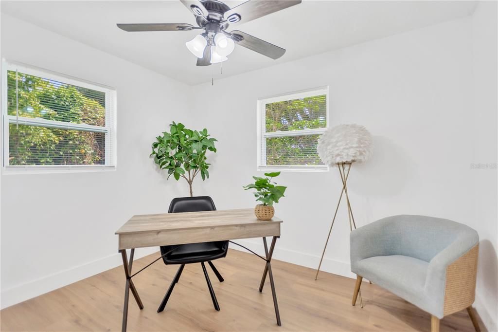 出租: $2,300 (3 贝兹, 2 浴室, 912 平方英尺)