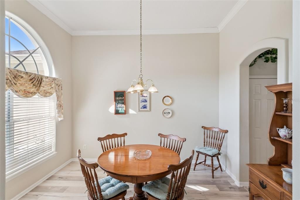 На продажу: $800,000 (4 спален, 3 ванн, 2544 Квадратных фут)