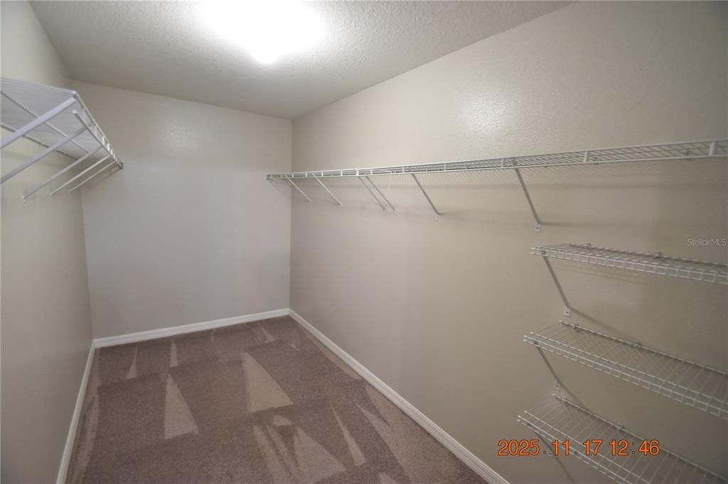 For Rent: $2,095 (4 beds, 2 baths, 1835 Square Feet)