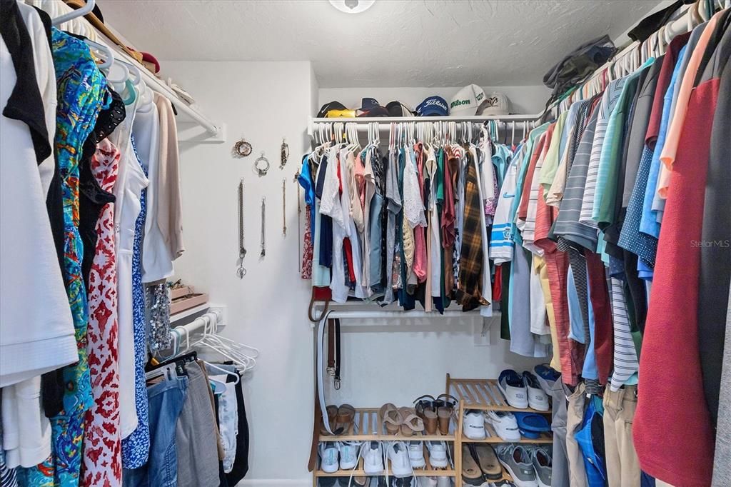 Active With Contract: $240,000 (2 beds, 2 baths, 1075 Square Feet)