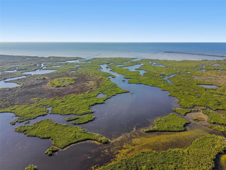 For Sale: $449,900 (2 beds, 2 baths, 1281 Square Feet)