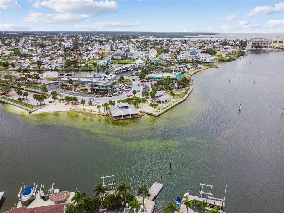 For Sale: $449,900 (2 beds, 2 baths, 1281 Square Feet)