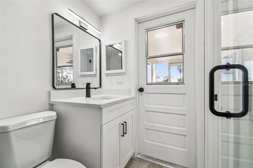 For Sale: $449,900 (2 beds, 2 baths, 1281 Square Feet)