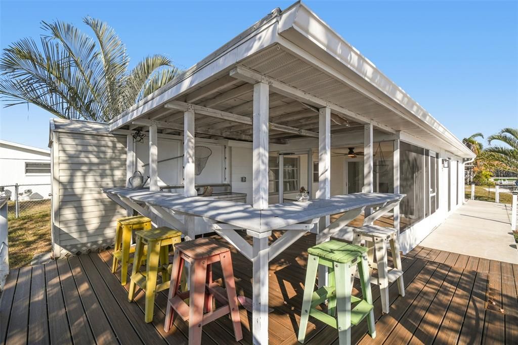 For Sale: $449,900 (2 beds, 2 baths, 1281 Square Feet)