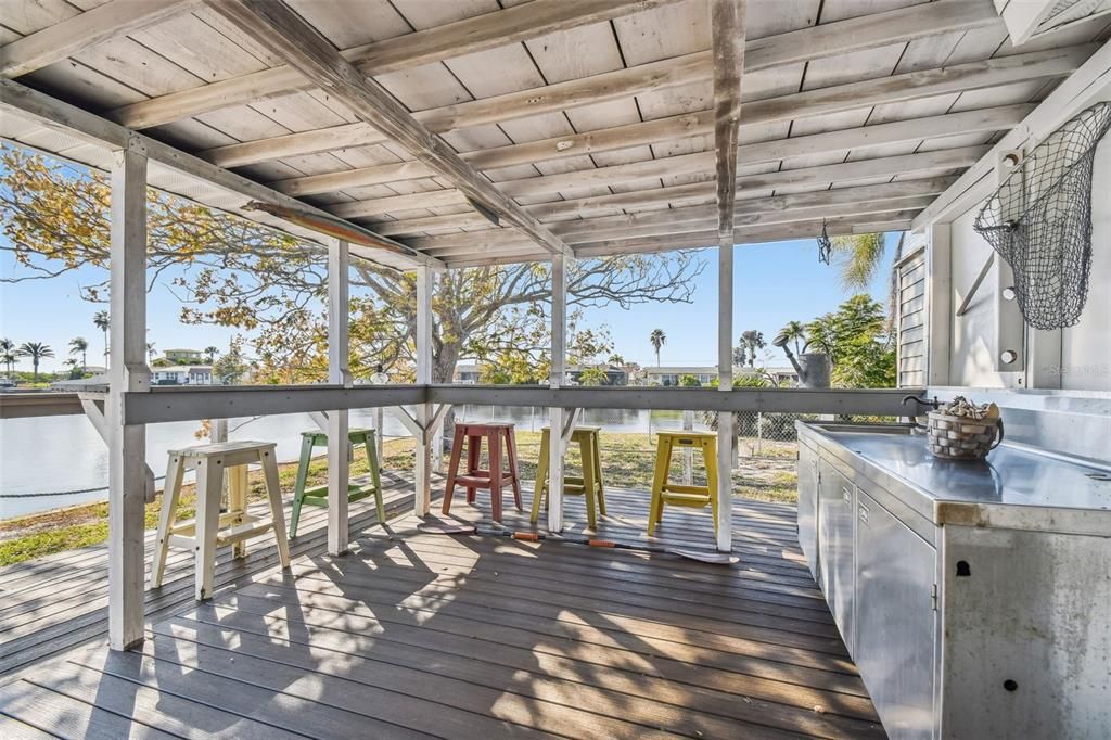 For Sale: $449,900 (2 beds, 2 baths, 1281 Square Feet)