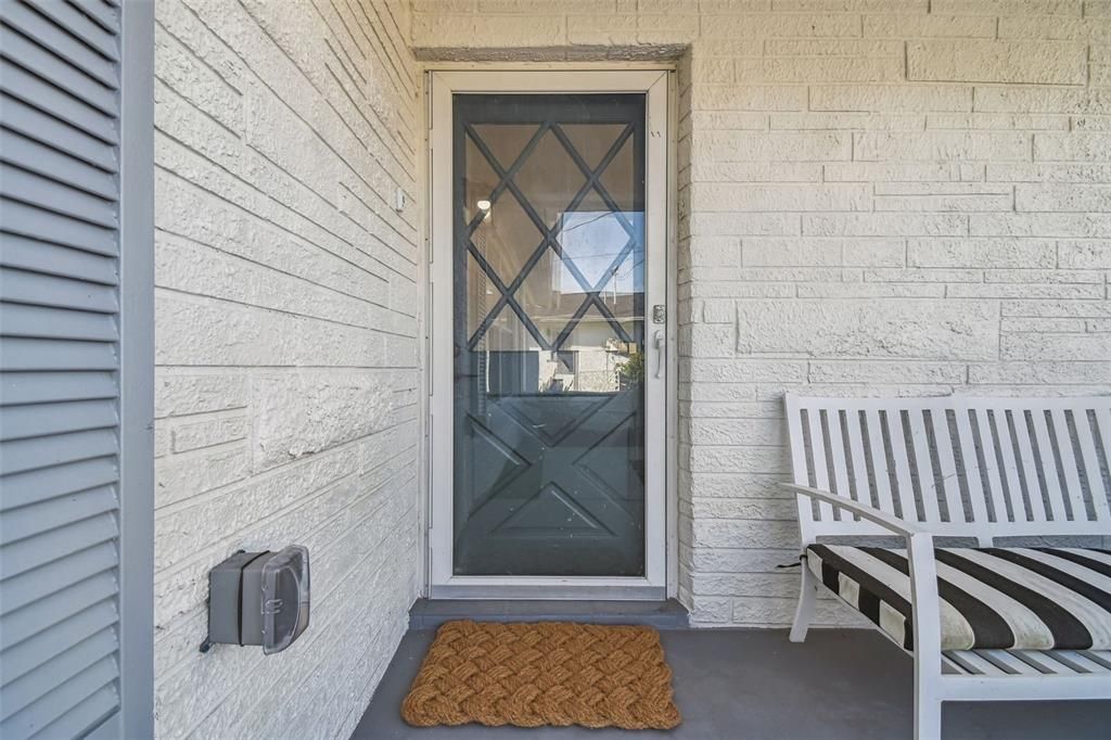 For Sale: $449,900 (2 beds, 2 baths, 1281 Square Feet)