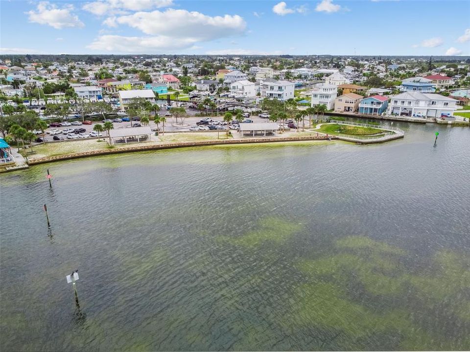 For Sale: $449,900 (2 beds, 2 baths, 1281 Square Feet)