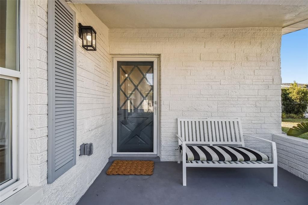 For Sale: $449,900 (2 beds, 2 baths, 1281 Square Feet)