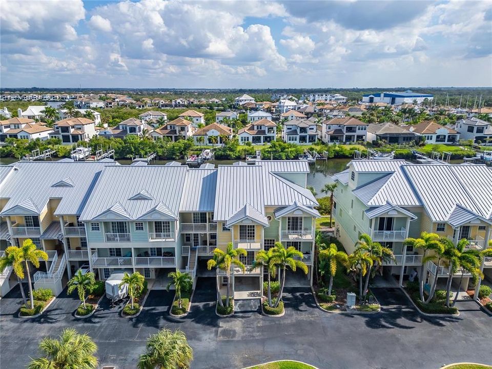 На продажу: $375,000 (3 спален, 3 ванн, 1417 Квадратных фут)