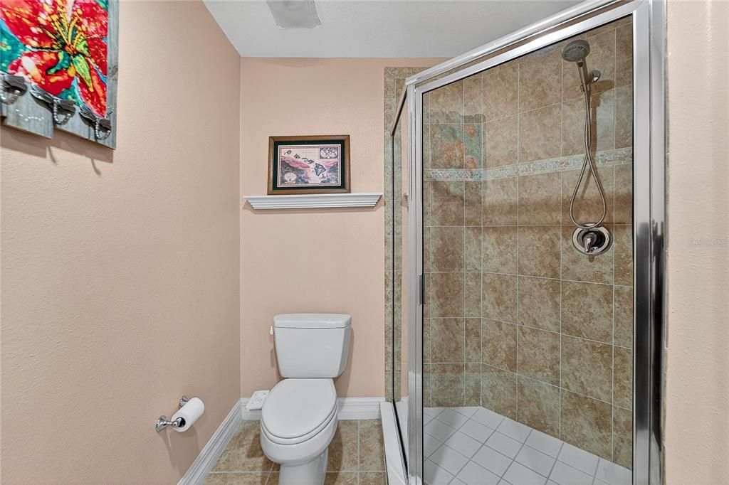 На продажу: $375,000 (3 спален, 3 ванн, 1417 Квадратных фут)