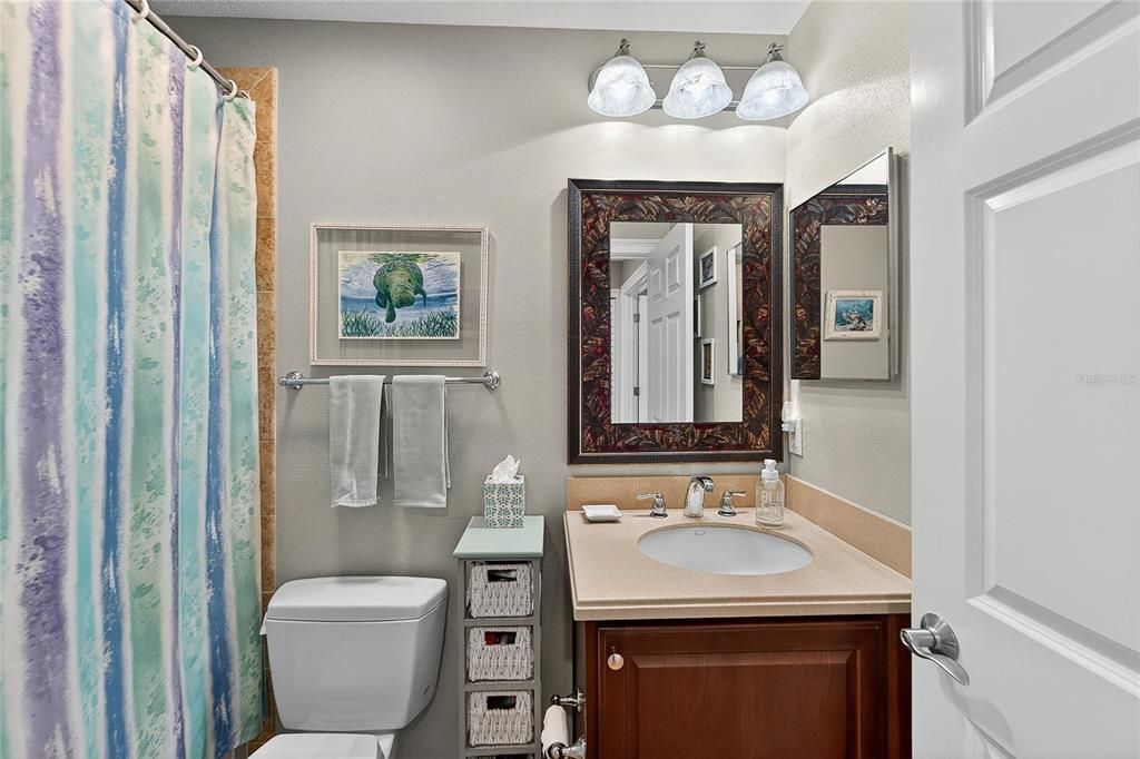 На продажу: $375,000 (3 спален, 3 ванн, 1417 Квадратных фут)