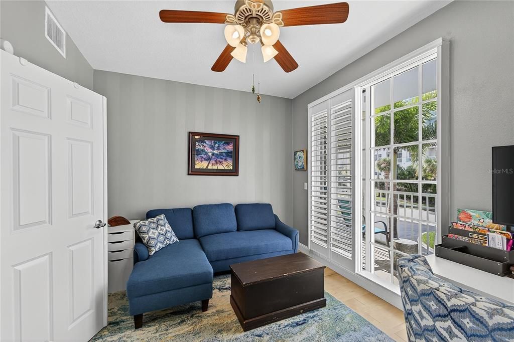 На продажу: $375,000 (3 спален, 3 ванн, 1417 Квадратных фут)